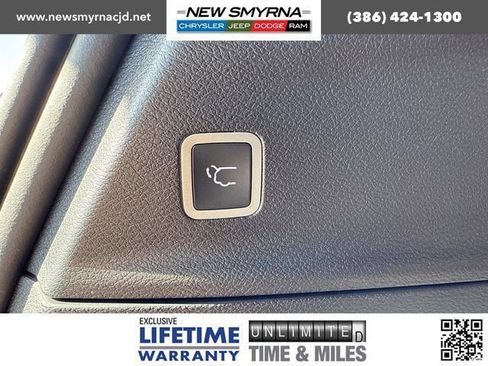 New 2026 Chrysler Pacifica Pinnacle image 36