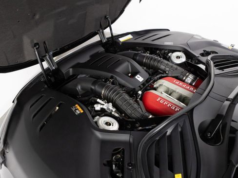 Used 2025 Ferrari Purosangue image 97