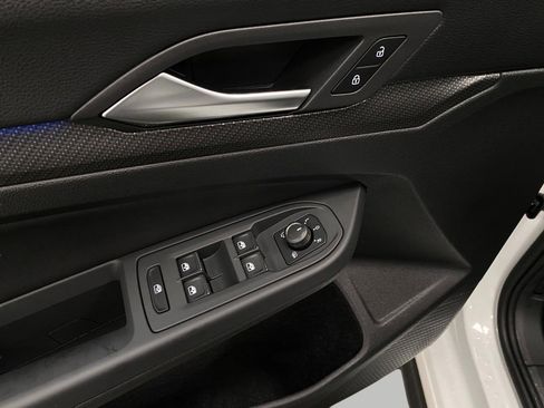 Used 2024 Volkswagen GTI SE image 31