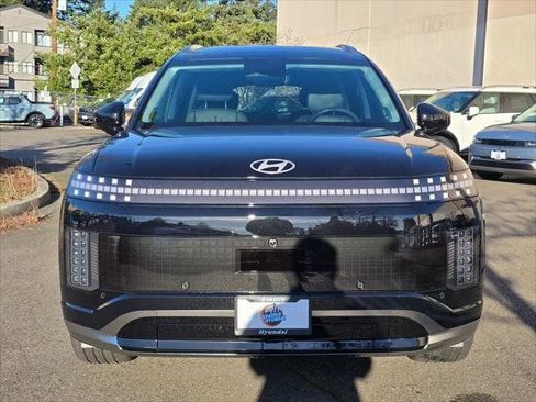 New 2026 Hyundai Ioniq 9 Calligraphy AWD/4WD image 2