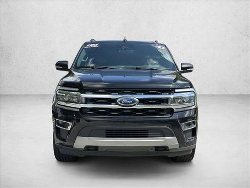 Used 2022 Ford Expedition Limited AWD/4WD image 2