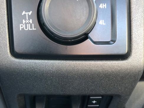 Used 2017 Ford F250 XL w/ Power Equipment Group image 28