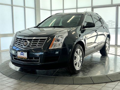 Used 2014 Cadillac SRX Luxury image 3
