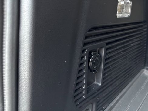 Used 2024 Subaru Ascent Limited w/ Technology Package image 30