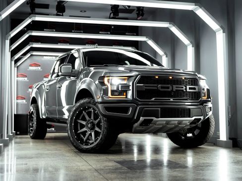 Used 2019 Ford F150 Raptor w/ Equipment Group 802A Luxury image 1