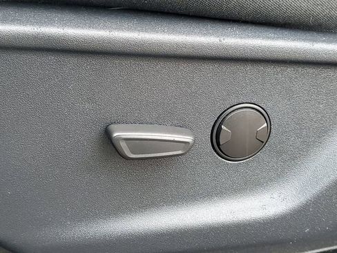 Used 2024 Ford F150 XLT w/ FX4 Off-Road Package image 11