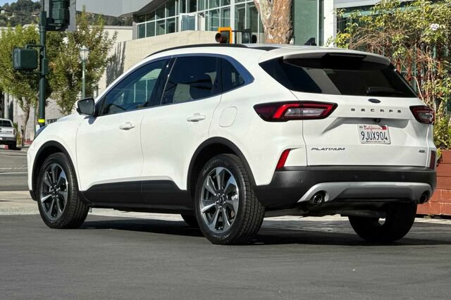 Certified 2023 Ford Escape Platinum FWD image 6
