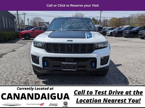 Used 2022 Jeep Grand Cherokee Trailhawk AWD/4WD image 37