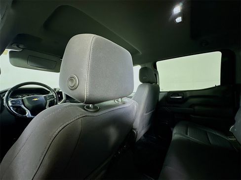 Used 2021 Chevrolet Silverado 1500 LT image 11