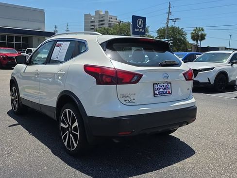 Used 2017 Nissan Rogue Sport SL w/ SL Premium Package FWD image 6