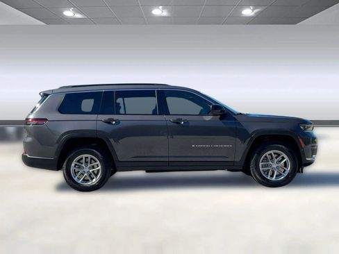 New 2025 Jeep Grand Cherokee L Laredo image 8
