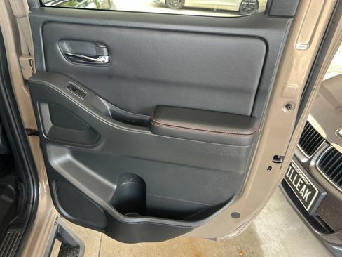 Certified 2024 Nissan Frontier PRO-4X w/ Pro Convenience Package AWD/4WD image 15