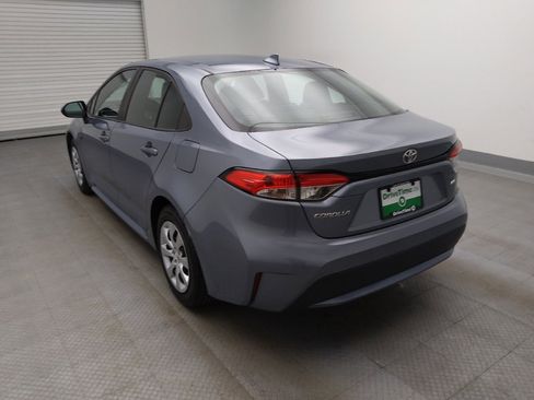 Used 2021 Toyota Corolla LE image 5