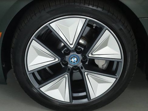 Used 2023 BMW i4 eDrive40 RWD image 37