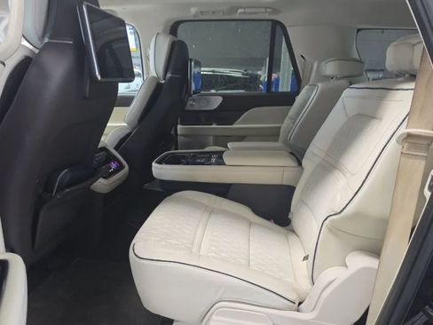 Used 2019 Lincoln Navigator L Black Label w/ Cargo Package AWD/4WD image 9