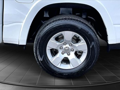 Used 2025 RAM 1500 Big Horn image 36