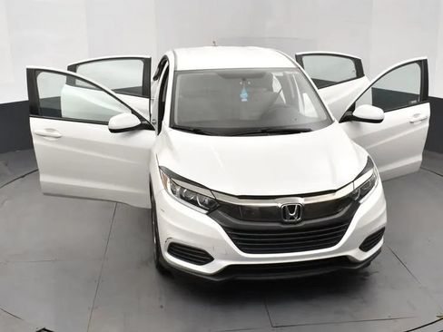 Used 2021 Honda HR-V LX image 10