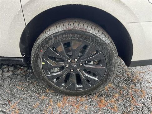 New 2025 Ford Expedition Max Platinum w/ Stealth Appearance Package image 21
