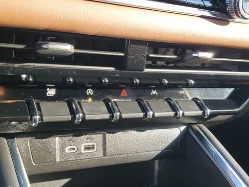 Used 2024 GMC Canyon AT4 image 23