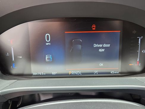 Used 2025 Ford Escape ST-Line Select AWD/4WD image 7