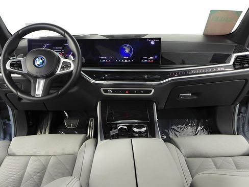 Used 2024 BMW X5 xDrive50e w/ M Sport Package AWD/4WD image 25