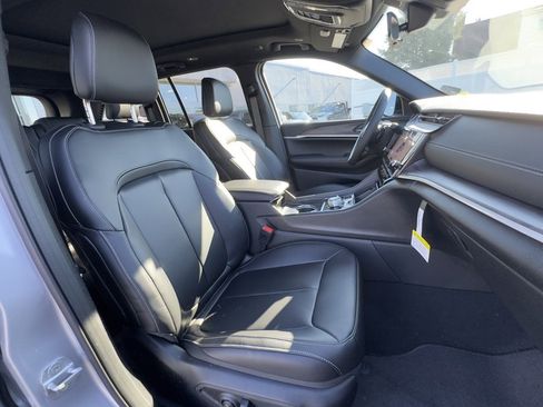 New 2026 Jeep Grand Cherokee Limited w/ Limited Altitude Package image 20