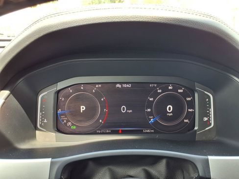 Used 2023 Volkswagen Atlas Cross Sport SE FWD image 26