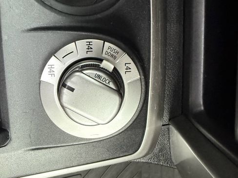 Used 2016 Toyota 4Runner Limited image 25