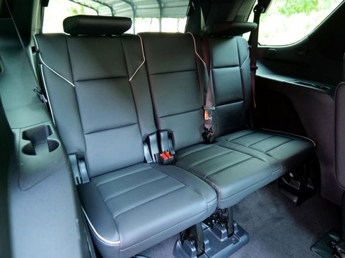 Used 2025 Cadillac Escalade Sport image 44