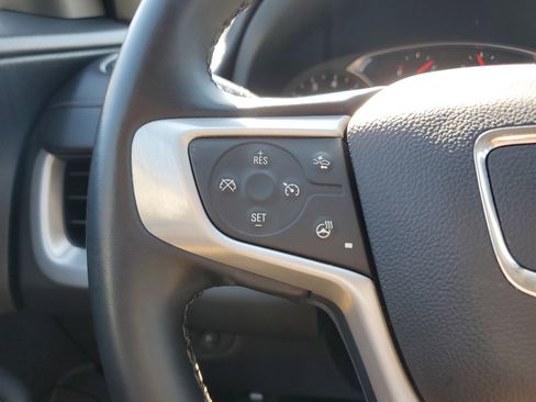 Used 2023 GMC Terrain SLT image 24