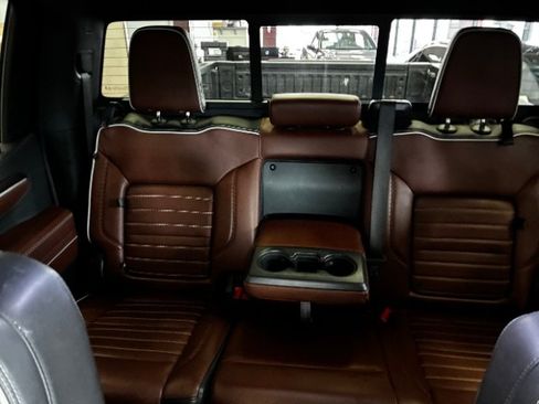 Used 2024 GMC Sierra 1500 Denali Ultimate AWD/4WD image 35