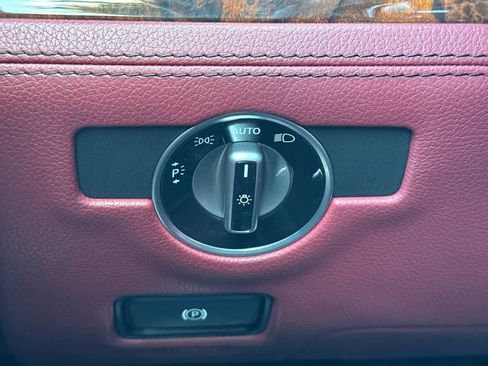 Used 2017 Mercedes-Benz SL 550 image 27