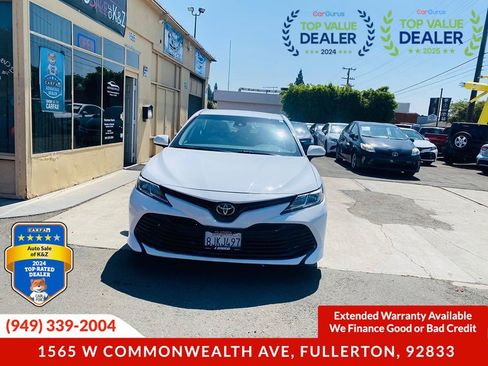 Used 2019 Toyota Camry LE FWD image 8