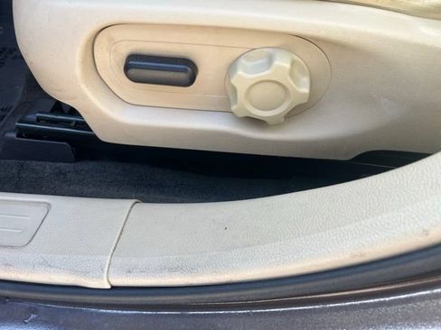 Used 2015 Ford Taurus SEL w/ Equipment Group 201A FWD image 20