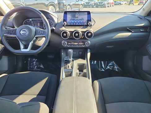 Certified 2022 Nissan Sentra SV w/ All-Weather Package image 9