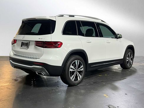 Certified 2025 Mercedes-Benz GLB 250 4MATIC image 3