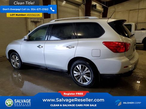 Used 2018 Nissan Pathfinder S image 3