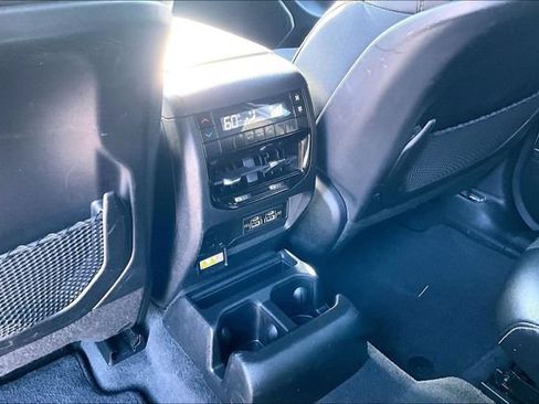 Used 2022 Jeep Grand Cherokee L Laredo AWD/4WD image 33