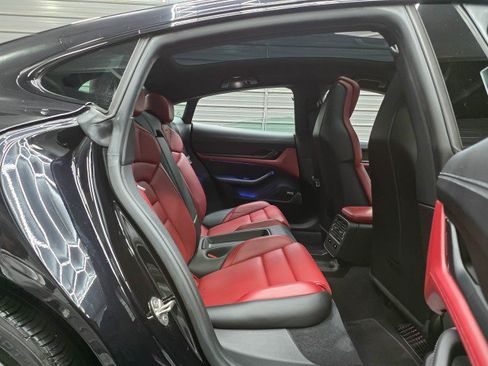 Used 2020 Porsche Taycan 4S AWD/4WD image 17