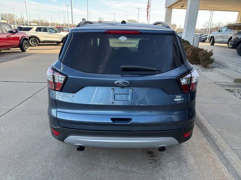 Used 2018 Ford Escape SE image 6