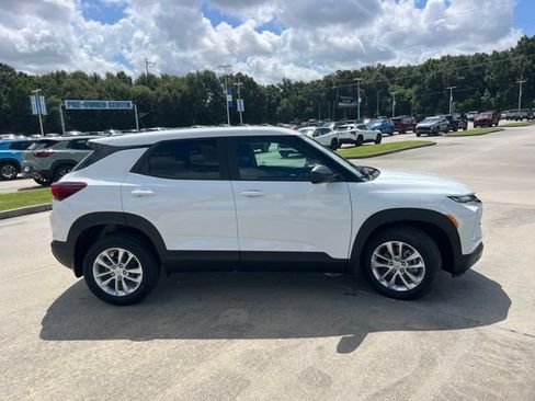 New 2026 Chevrolet TrailBlazer LS w/ LS Convenience Package FWD image 8
