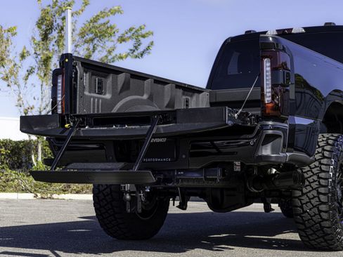 New 2025 Ford F350 Lariat w/ Lariat Ultimate Package image 29