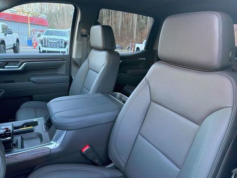 New 2026 GMC Sierra 1500 SLT w/ SLT Premium Plus Package image 9