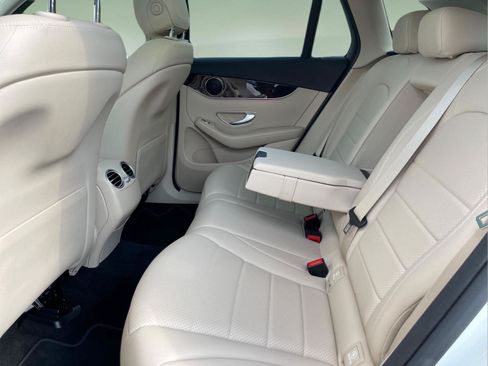 Used 2022 Mercedes-Benz GLC 300 image 18
