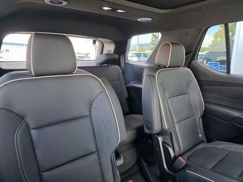 Certified 2023 Chevrolet Traverse Premier w/ Redline Edition image 21