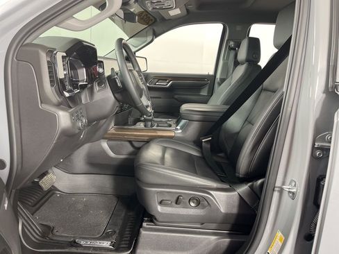 Certified 2024 Chevrolet Silverado 1500 LT Trail Boss w/ Convenience Package II image 23