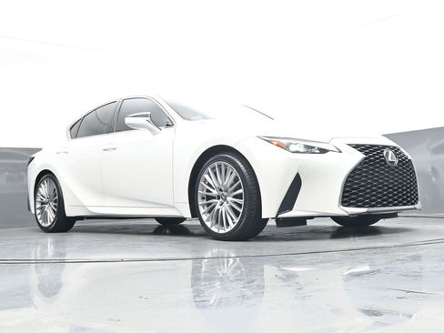 Used 2023 Lexus IS 300 w/ Premium Package RWD image 30