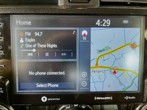 Used 2021 Toyota 4Runner Venture AWD/4WD image 19