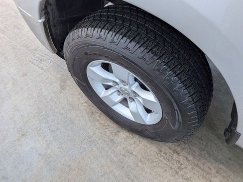 Used 2017 RAM 1500 Classic SLT image 8