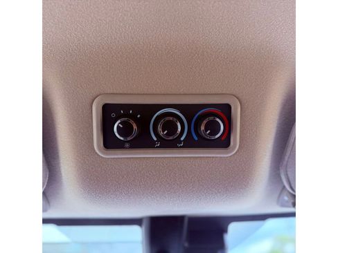 Used 2025 Chevrolet Express 3500 LT w/ LT Preferred Equipment Group RWD image 13